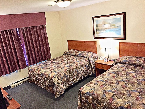 Coastal Inn Dartmouth image 11