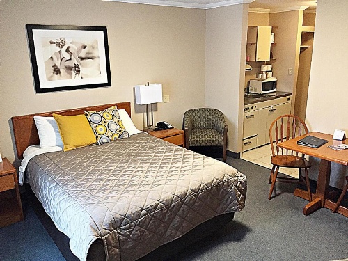 Coastal Inn Dartmouth image 17