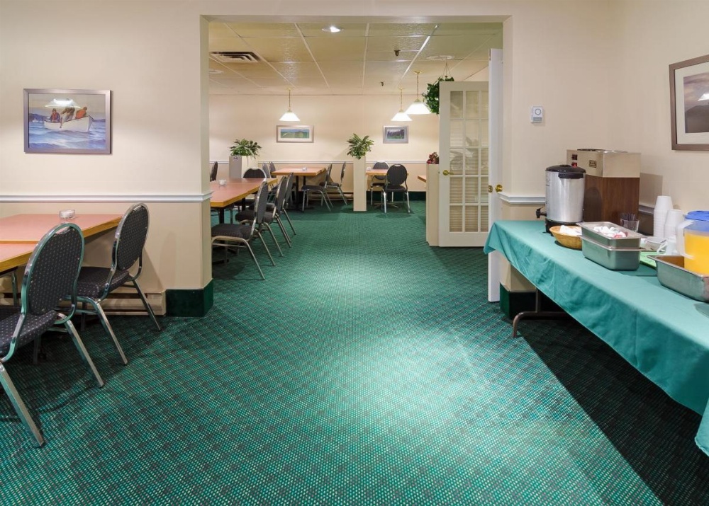 Coastal Inn Dartmouth Image 7